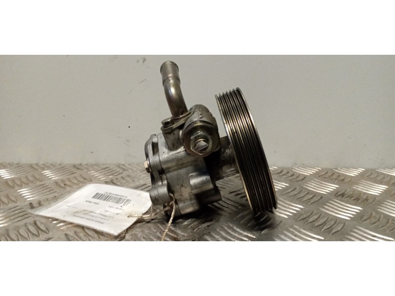 Recambio de bomba direccion para ford fiesta (cbk) ambiente referencia OEM IAM 1426694  