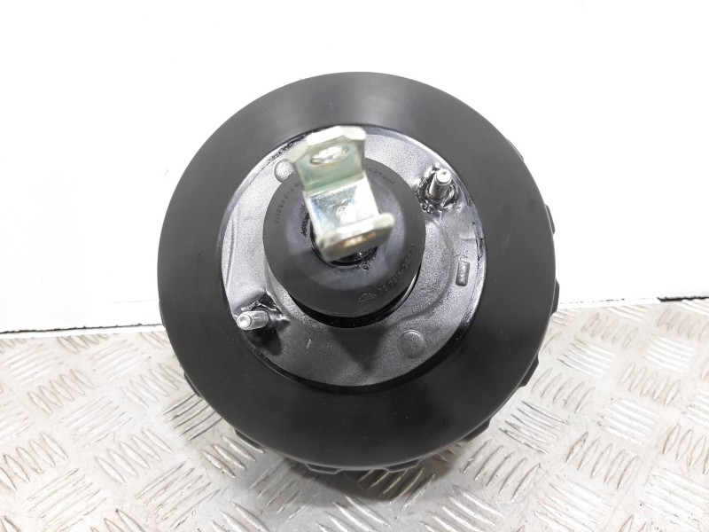 Recambio de servofreno para bmw serie 1 berlina (e81/e87) 118d referencia OEM IAM 29677592901  