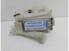 Recambio de caja reles / fusibles para toyota prius (nhw30) plug-in hybrid advance referencia OEM IAM 8273047510  
