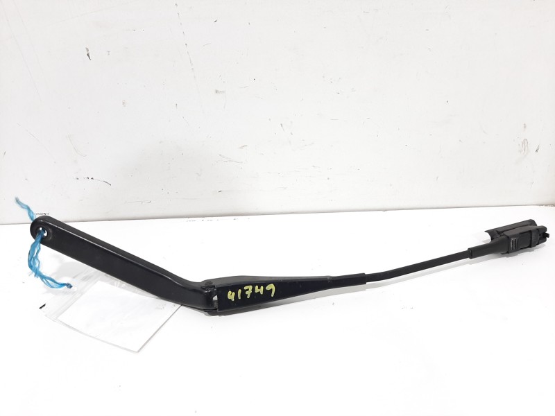 Recambio de brazo limpia delantero derecho para bmw serie 1 berlina (e81/e87) 118d referencia OEM IAM   