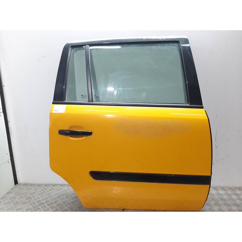 Recambio de puerta trasera derecha para opel zafira b family referencia OEM IAM 13203016 AMARILLO 