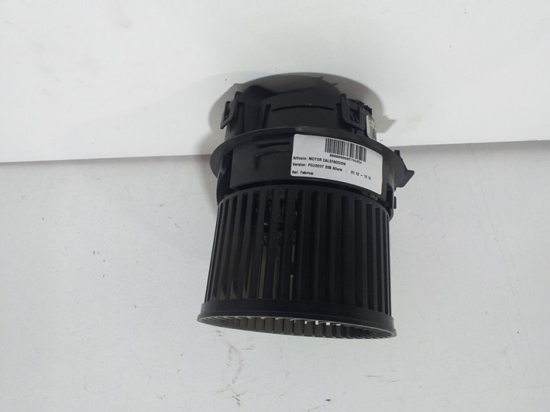 Recambio de motor calefaccion para peugeot 208 allure referencia OEM IAM 1608182080  