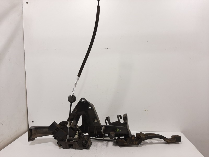 Recambio de cerradura puerta delantera derecha para ford focus berlina (cap) sport referencia OEM IAM 5133420  