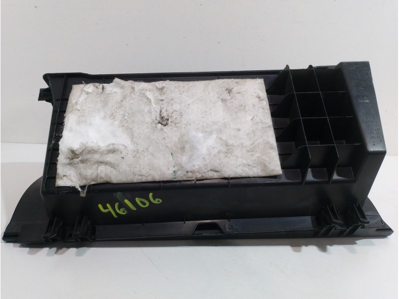 Recambio de guantera para toyota prius (nhw30) plug-in hybrid advance referencia OEM IAM 5555047080  