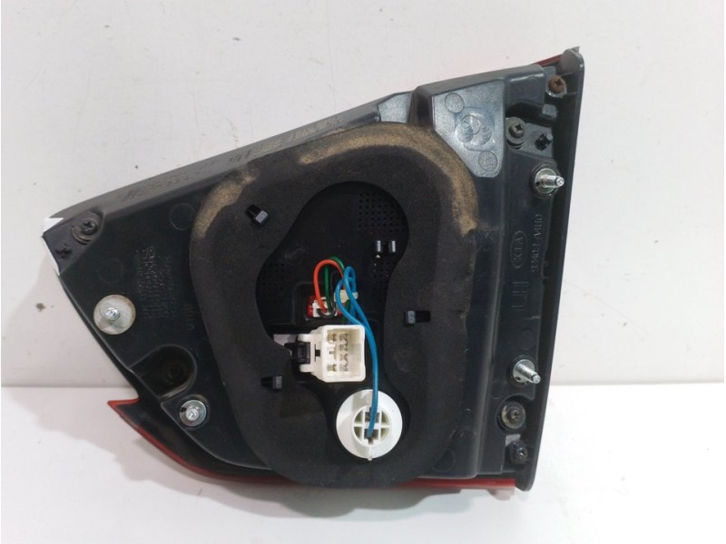 Recambio de piloto porton trasero izquierdo para kia carens ( ) drive referencia OEM IAM 92403A4110  