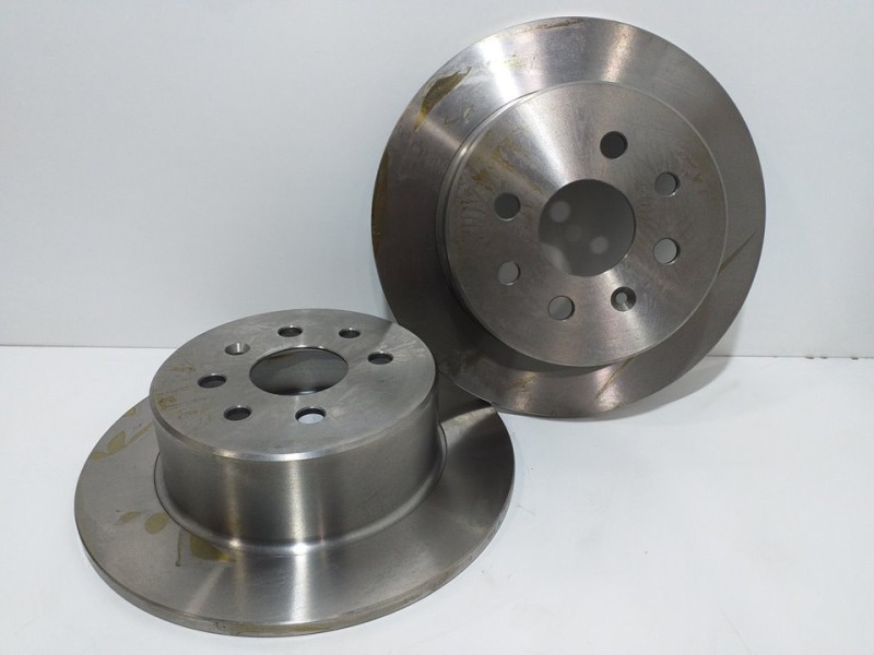 Recambio de juego discos traseros para opel vectra b berlina referencia OEM IAM 1618888880  