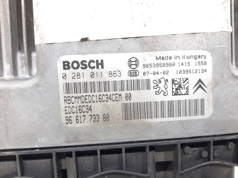 Recambio de centralita motor uce para peugeot 307 berlina (s2) d-sign referencia OEM IAM 0281011863  