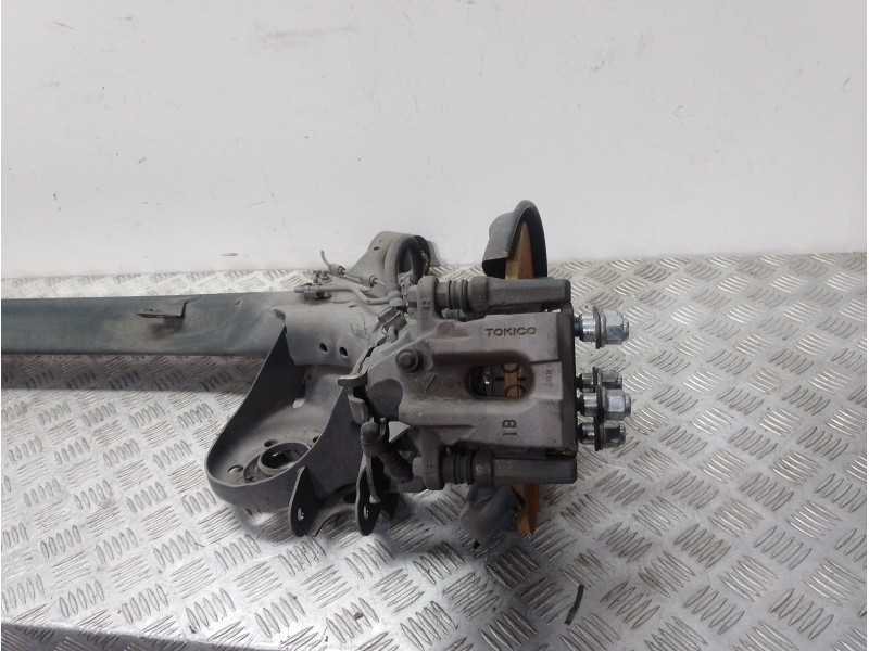 Recambio de puente trasero para toyota prius (nhw30) plug-in hybrid advance referencia OEM IAM 4210112171  