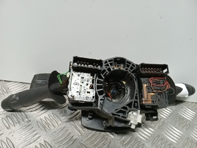 Recambio de mando multifuncion para renault espace iv (jk0) grand espace initiale referencia OEM IAM 8200260781  