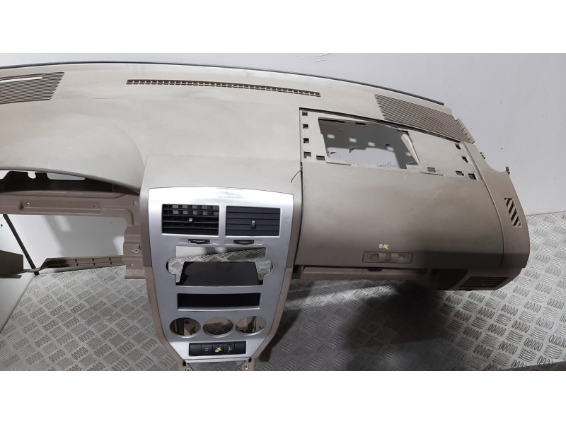 Recambio de salpicadero para dodge caliber s referencia OEM IAM   