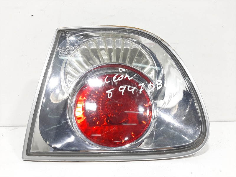 Recambio de piloto porton trasero derecho para seat leon (1m1) signo referencia OEM IAM   