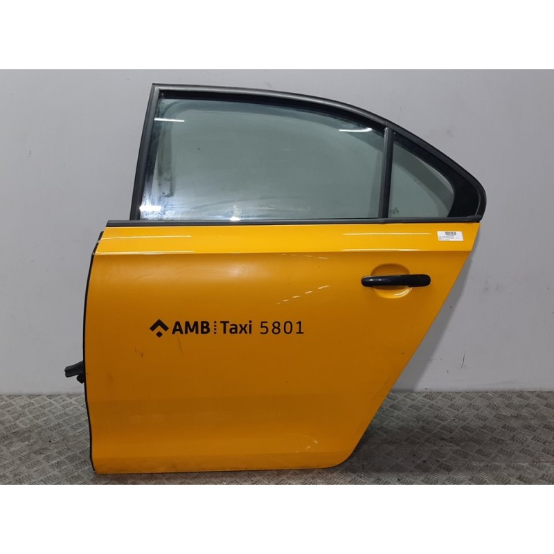 Recambio de puerta trasera izquierda para seat toledo (kg3) connect referencia OEM IAM 5JA833055B AMARILLA 