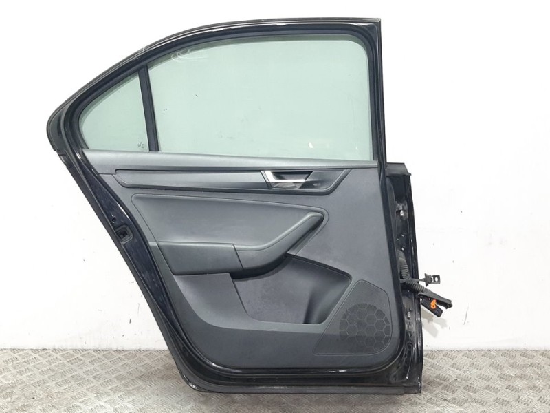 Recambio de puerta trasera izquierda para seat toledo (kg3) connect referencia OEM IAM 5JA833055B AMARILLA 