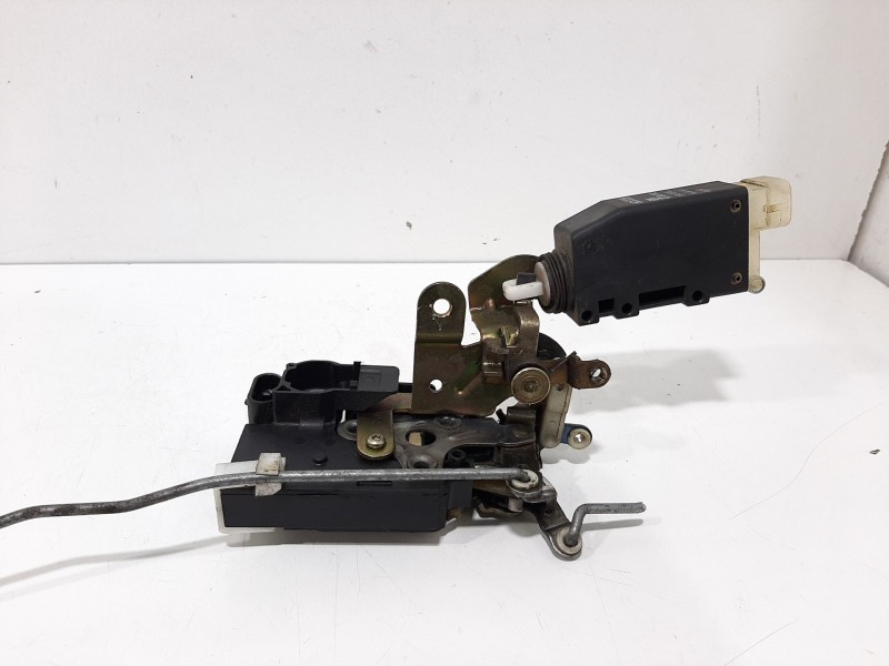 Recambio de cerradura puerta delantera derecha para opel sintra cd referencia OEM IAM 16619914  