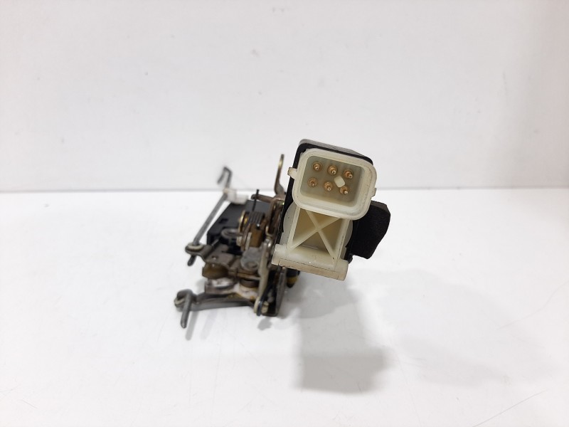 Recambio de cerradura puerta delantera derecha para opel sintra cd referencia OEM IAM 16619914  