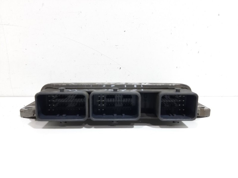 Recambio de centralita motor uce para renault scenic ii confort dynamique referencia OEM IAM 8200387138  