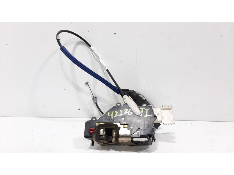 Recambio de cerradura puerta trasera izquierda para peugeot 407 sw sr confort referencia OEM IAM   