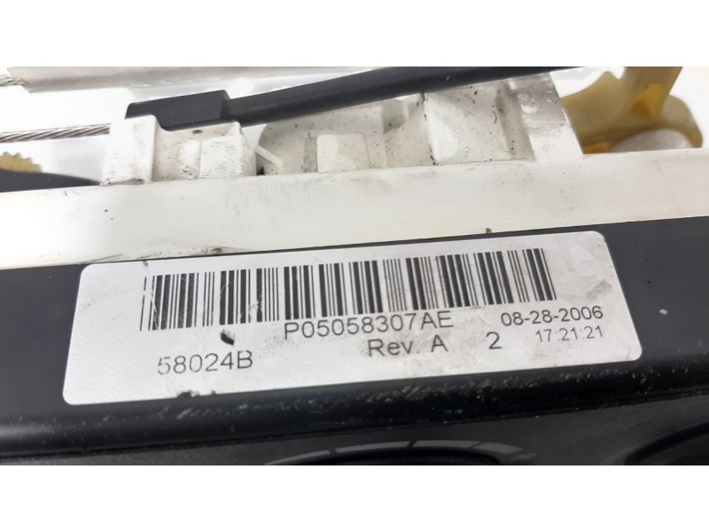 Recambio de mando calefaccion / aire acondicionado para dodge caliber s referencia OEM IAM P05058307AE 5 PINES 