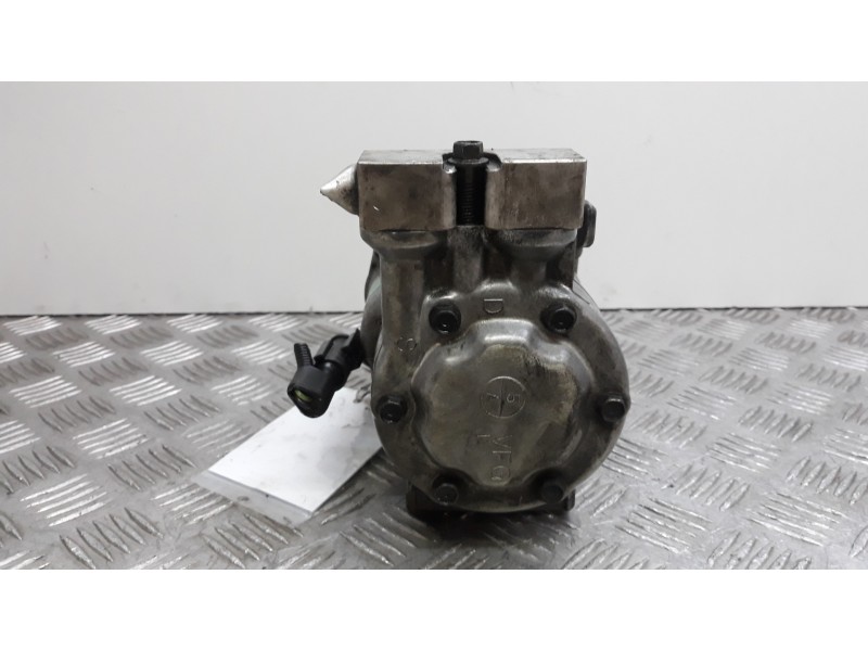 Recambio de compresor aire acondicionado para ford fiesta (cbk) ambiente referencia OEM IAM 2S6119D629AE  