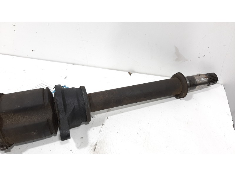 Recambio de transmision delantera derecha para dodge caliber s referencia OEM IAM 05105660AG  