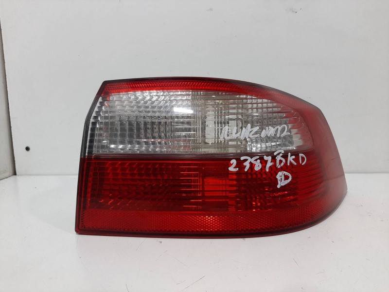 Recambio de piloto trasero derecho para renault laguna ii (bg0) authentique referencia OEM IAM 8200002474  