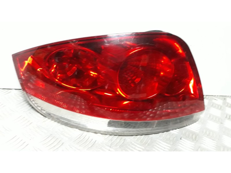 Recambio de piloto trasero izquierdo para fiat linea (110) dynamic referencia OEM IAM 0051869226  