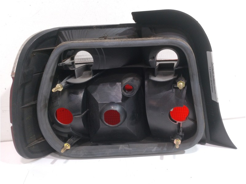 Recambio de piloto trasero derecho para bmw serie 3 compacto (e36) 318tds referencia OEM IAM 63218357870  
