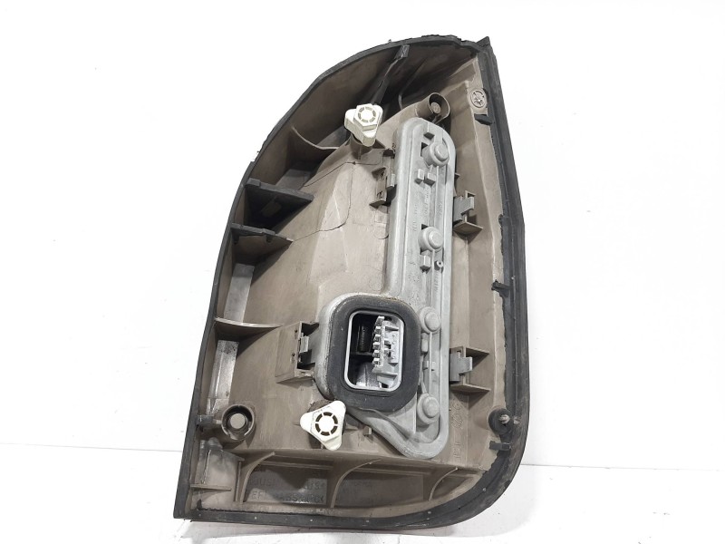 Recambio de piloto trasero izquierdo para opel zafira a club referencia OEM IAM 93175677  