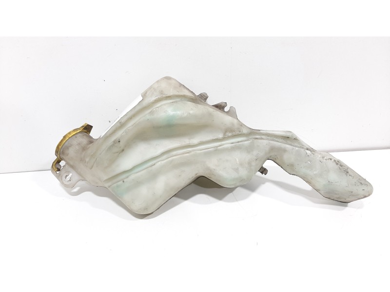 Recambio de deposito limpia para dodge caliber s referencia OEM IAM 05303789AD  
