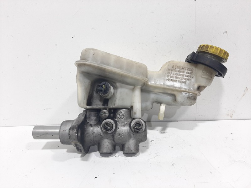 Recambio de bomba freno para dodge caliber s referencia OEM IAM 05175093AA  