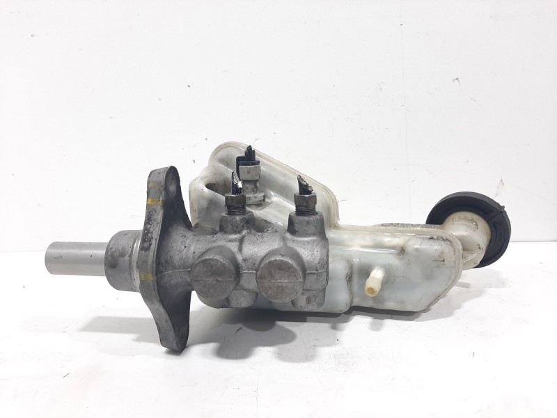 Recambio de bomba freno para dodge caliber s referencia OEM IAM 05175093AA  