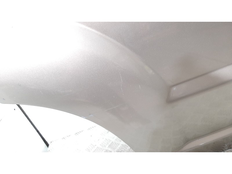 Recambio de puerta trasera derecha para dodge caliber s referencia OEM IAM 05074162AI ORO 