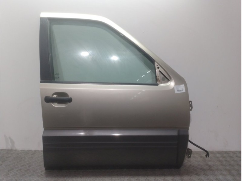 Recambio de puerta delantera derecha para nissan terrano/terrano.ii (r20) aventura referencia OEM IAM 801007F732  