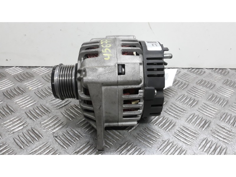 Recambio de alternador para renault scenic rx4 (ja0) 1.9 dci referencia OEM IAM 8EL011710521  120 AMP