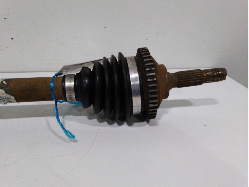 Recambio de transmision delantera izquierda para peugeot 206 4-trg. 1.4 referencia OEM IAM   