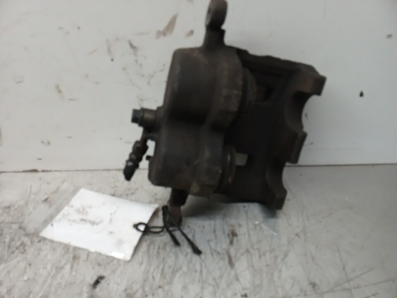 Recambio de pinza freno delantera izquierda para hyundai trajet (fo) 2.0 gls referencia OEM IAM 581803AA00  