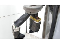 Recambio de puerta delantera derecha para hyundai trajet (fo) 2.0 gls referencia OEM IAM 760043A021A GRIS  2