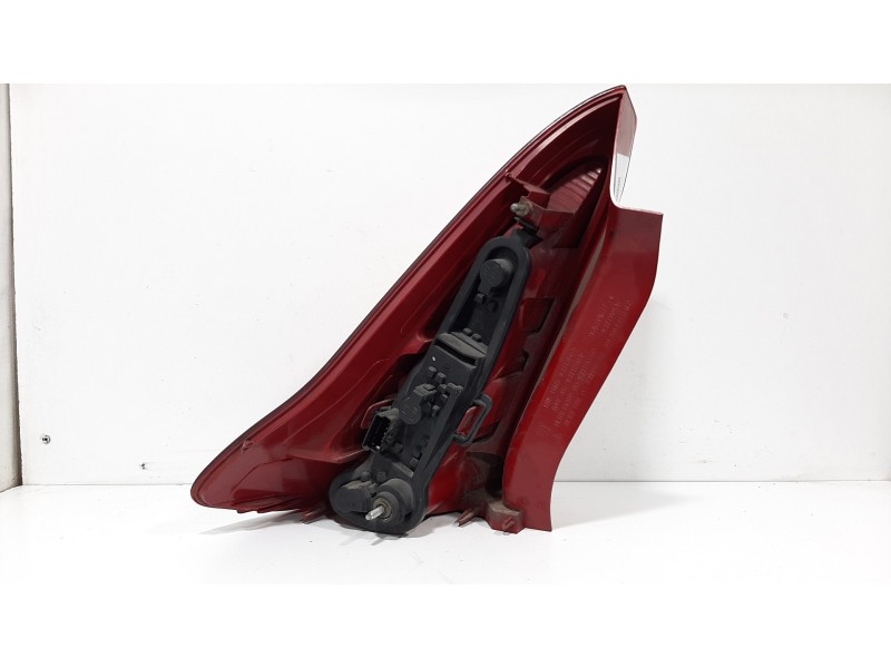 Recambio de piloto trasero derecho para citroën c4 coupe vtr plus referencia OEM IAM 6351T6  