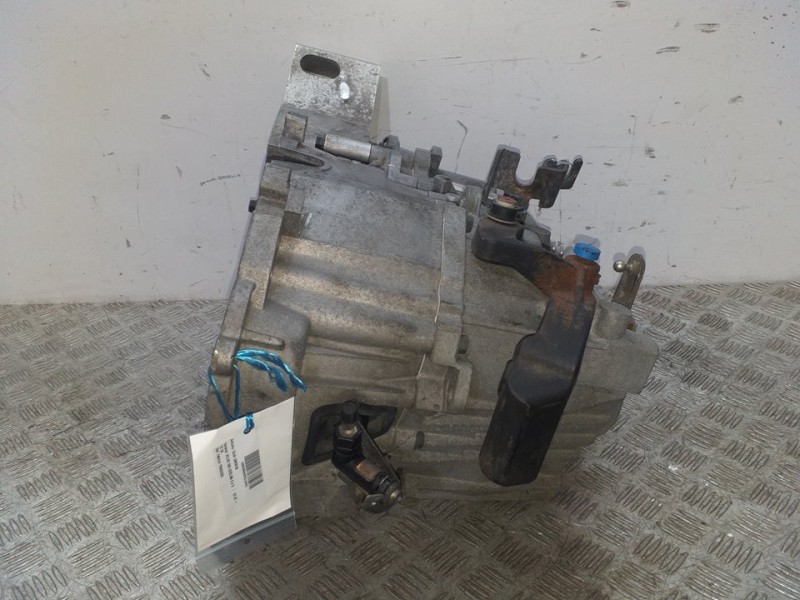 Recambio de caja cambios para volvo s60 berlina 2.4 d referencia OEM IAM P9482300 M56L2 