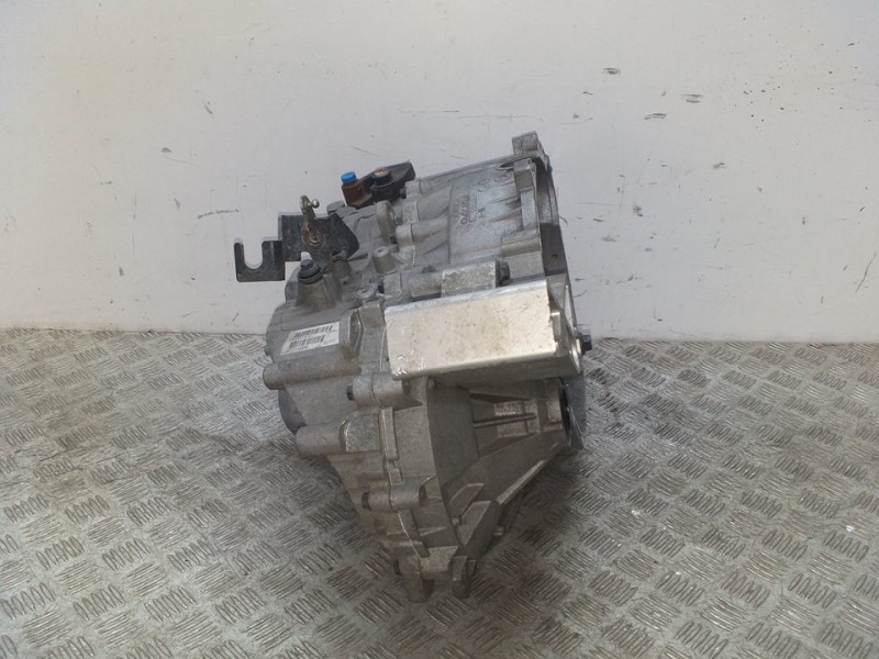 Recambio de caja cambios para volvo s60 berlina 2.4 d referencia OEM IAM P9482300 M56L2 