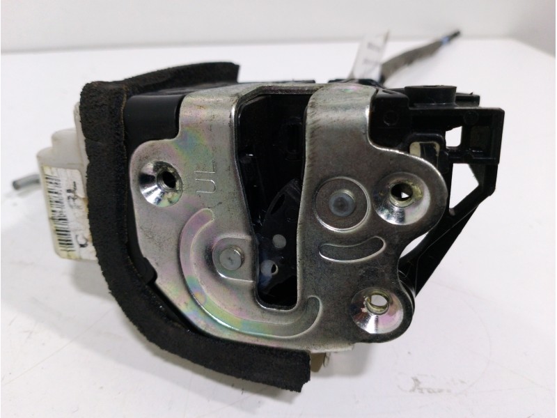 Recambio de cerradura puerta trasera izquierda para kia rio basic referencia OEM IAM  4 PINES 