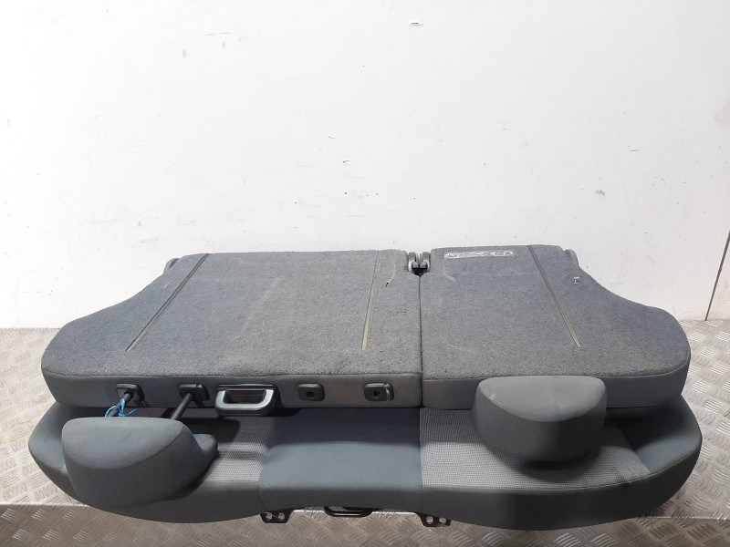 Recambio de asientos traseros para mitsubishi colt berlina 5 (z30a) 1.1 inform (d) referencia OEM IAM   
