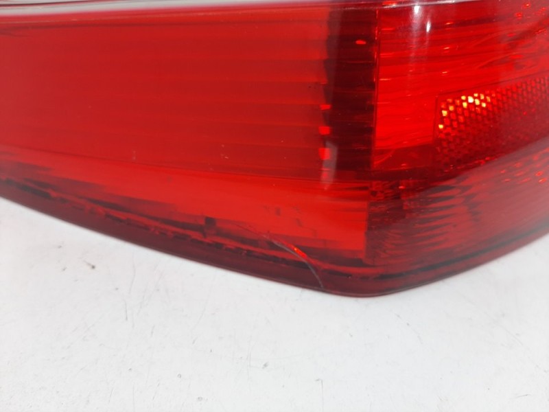 Recambio de piloto trasero izquierdo para renault megane ii berlina 5p confort authentique referencia OEM IAM   