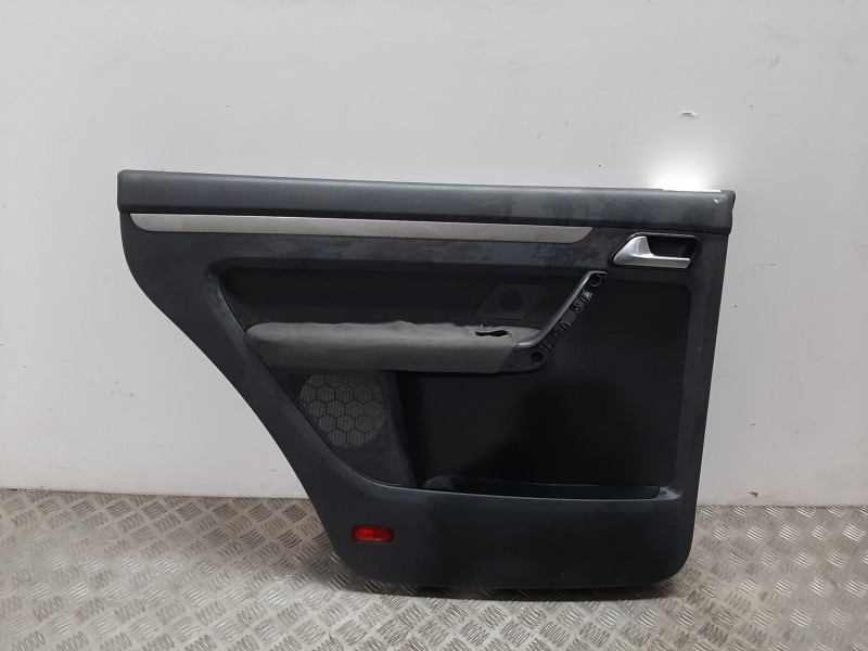 Recambio de guarnecido puerta trasera izquierda para volkswagen touran (1t2) edition referencia OEM IAM 1T0867221  