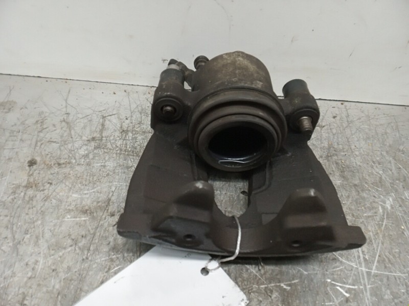 Recambio de pinza freno delantera izquierda para volvo v50 familiar 1.8 kinetic referencia OEM IAM 36000482  