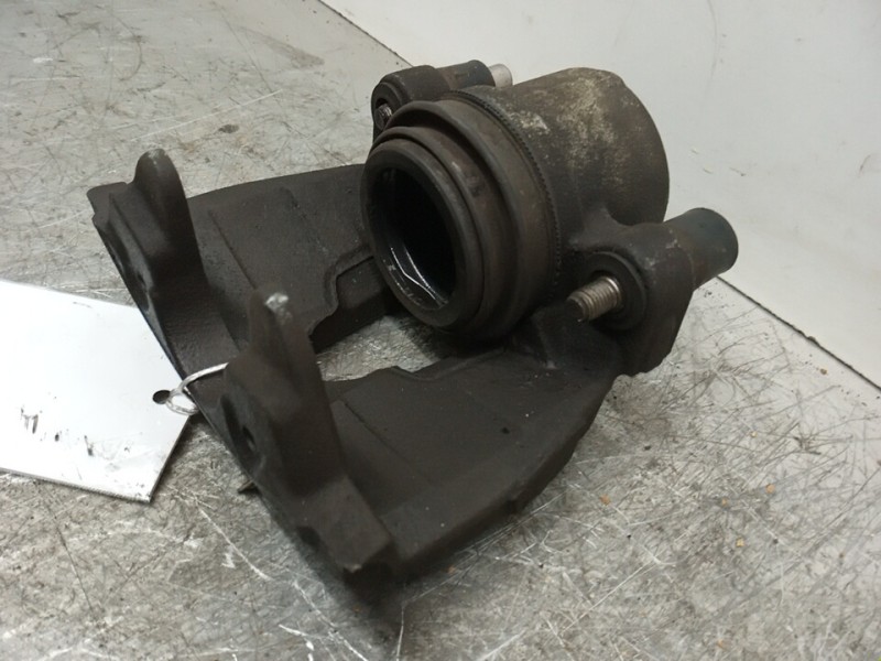 Recambio de pinza freno delantera izquierda para volvo v50 familiar 1.8 kinetic referencia OEM IAM 36000482  