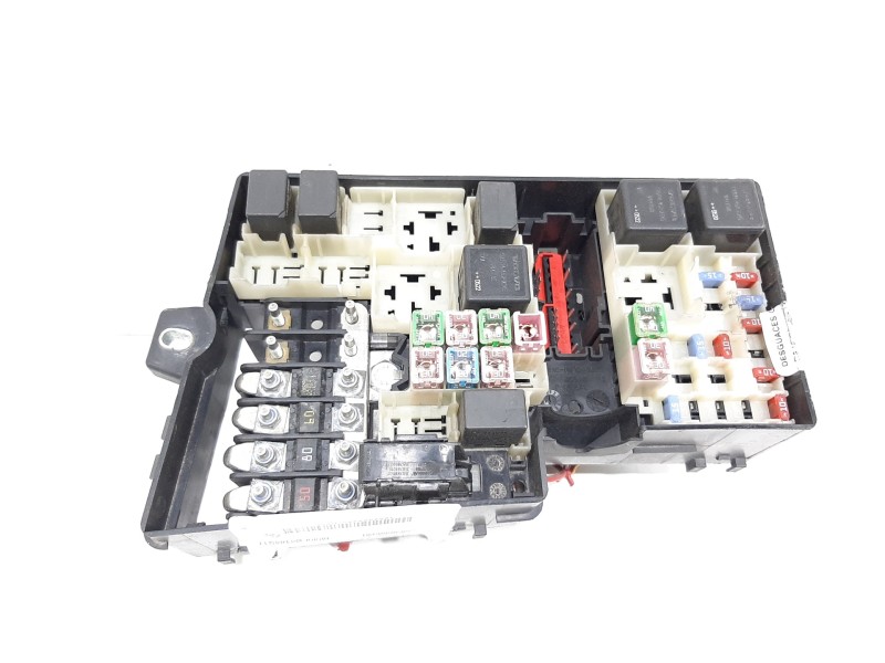 Recambio de caja reles / fusibles para volvo v50 familiar 1.8 kinetic referencia OEM IAM 8688040 518818000 