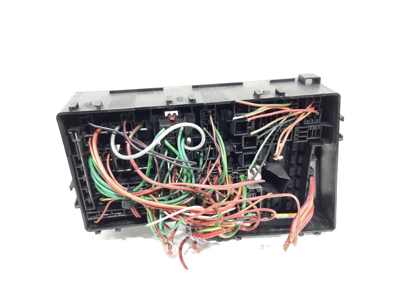 Recambio de caja reles / fusibles para volvo v50 familiar 1.8 kinetic referencia OEM IAM 8688040 518818000 