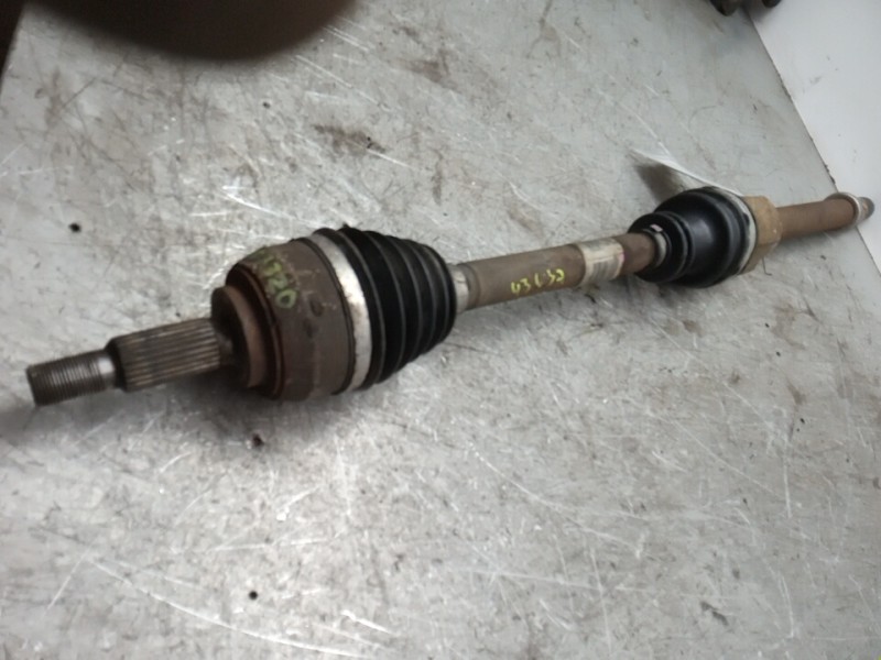 Recambio de transmision delantera derecha para renault scenic ii grand confort authentique referencia OEM IAM 8200436366  