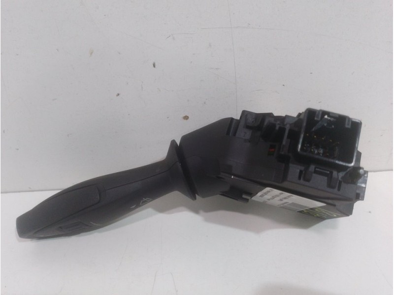 Recambio de mando limpia para ford ecosport trend referencia OEM IAM 8A6T17A553AC  